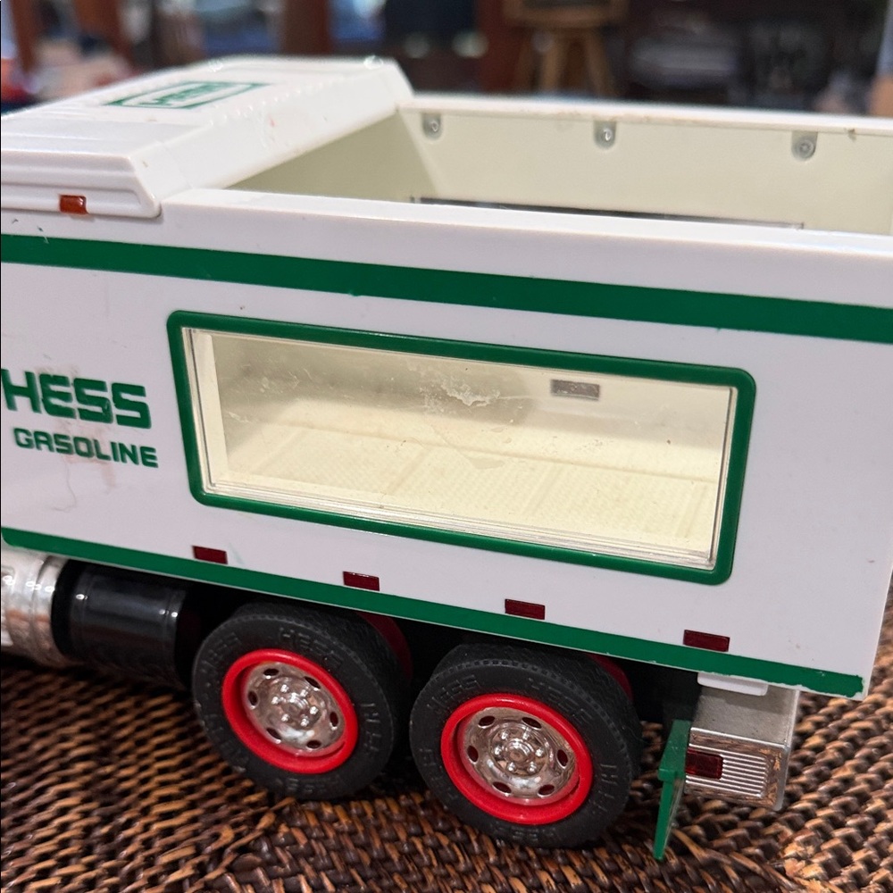 Green and White 2008 Hess Collectible Toy Truck with Working Lights - Picture 5 of 16